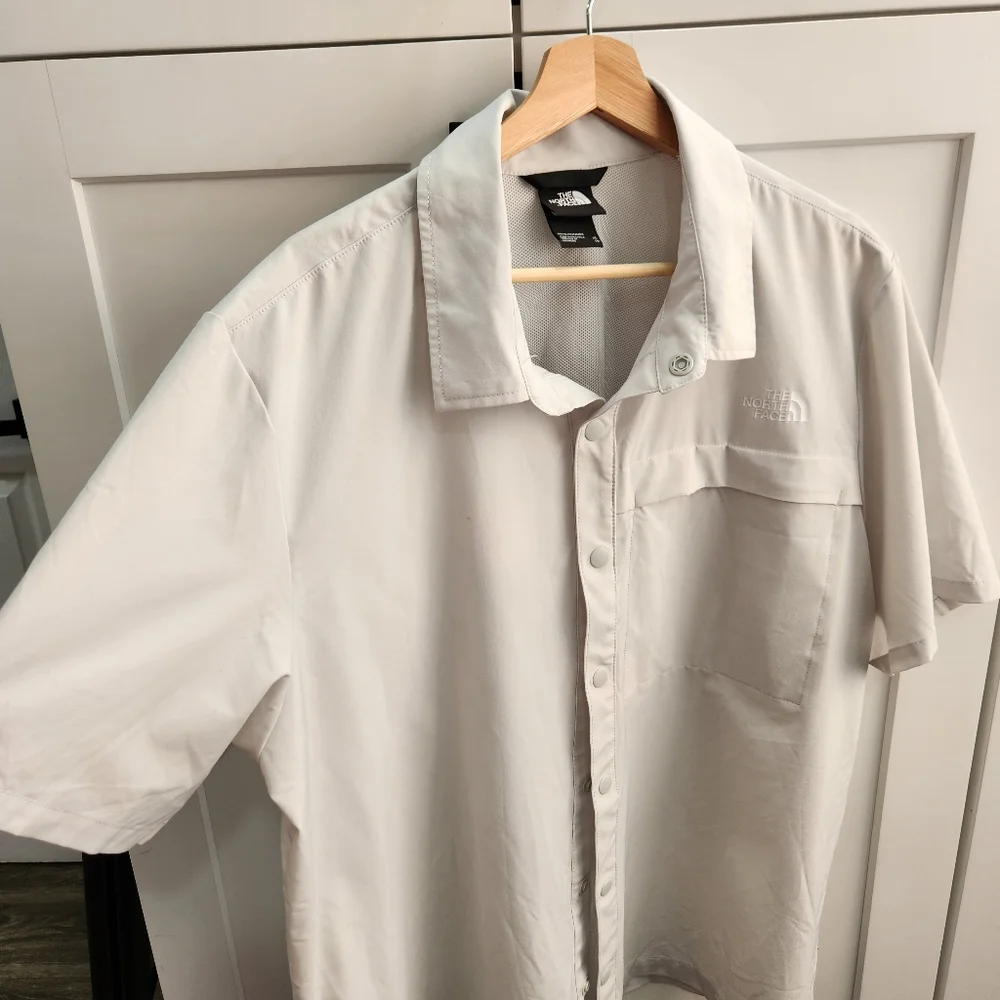 The North Face First Trail UPF Short-Sleeve Shirt - Men's Size XL